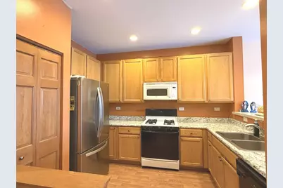 864 Genesee Drive, Naperville, IL 60563 - Photo 6