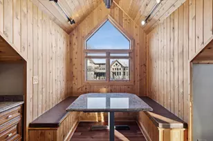 16W125 89th St, Burr Ridge, IL 60527 - Photo 6