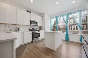 620 Wolverine Dr, Aurora, IL 60502 - Photo 6