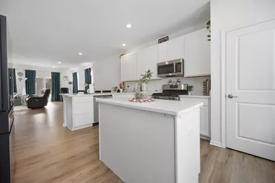 620 Wolverine Drive, Aurora, IL 60502 - Photo 8