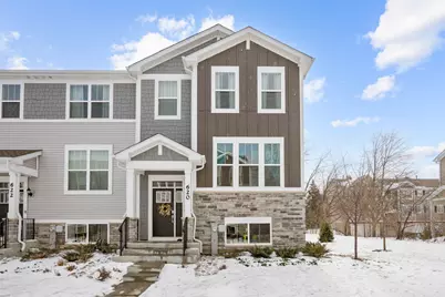 620 Wolverine Drive, Aurora, IL 60502 - Photo 2