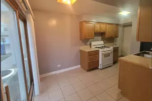 189 Robert Ct, Bartlett, IL 60103 - Photo 4