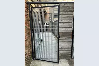 720 N Throop Street #2R, Chicago, IL 60642 - Photo 2