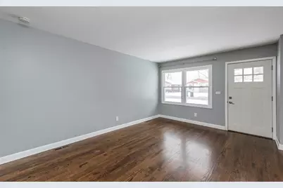 19451 W Hoag Court, Mundelein, IL 60060 - Photo 4