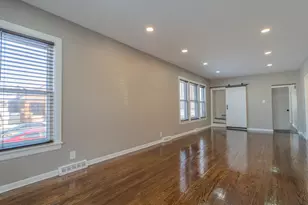 9801 S Exchange Ave, Chicago, IL 60617 - Photo 4