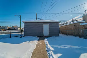 9801 S Exchange Ave, Chicago, IL 60617 - Photo 40