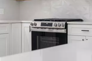 1734 Rosedale Ct, Aurora, IL 60506 - Photo 8