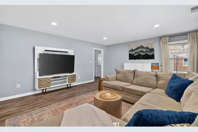 707 Westshire Drive, Joliet, IL 60435 - Photo 6