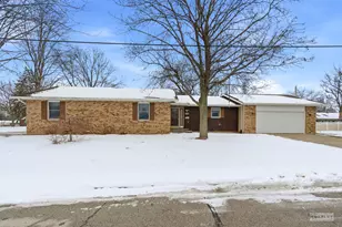 602 East St, Morris, IL 60450 - Photo 1