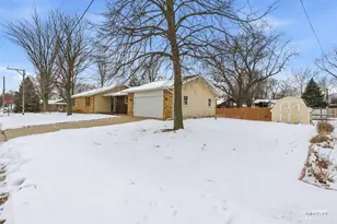 602 East St, Morris, IL 60450 - Photo 2