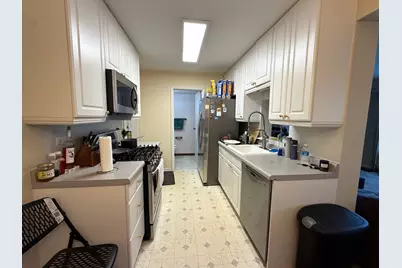 233 Harvest Court, Vernon Hills, IL 60061 - Photo 8