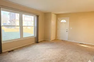 233 Harvest Ct, Vernon Hills, IL 60061 - Photo 6