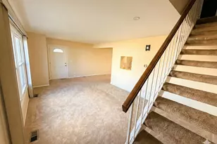 233 Harvest Ct, Vernon Hills, IL 60061 - Photo 10