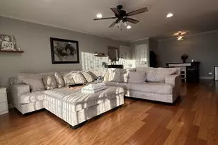 4704 Euclid Ave, Rolling Meadows, IL 60008 - Photo 10