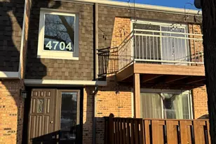 4704 Euclid Ave, Rolling Meadows, IL 60008 - Photo 2