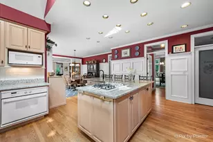 6418 Carrie Ct, Crystal Lake, IL 60014 - Photo 16