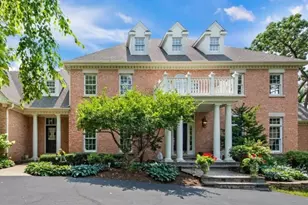 6418 Carrie Ct, Crystal Lake, IL 60014 - Photo 2