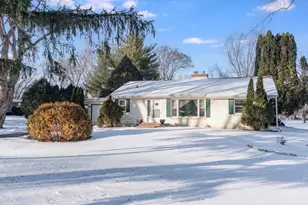 178 Brookhill Rd, Libertyville, IL 60048 - Photo 2