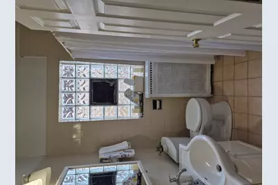 9426 S Racine Avenue, Chicago, IL 60620 - Photo 16