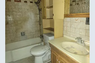 1382 Burnham Avenue, Calumet City, IL 60409 - Photo 8