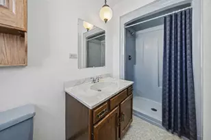 1151 S Edgewood Ave, Lombard, IL 60148 - Photo 14