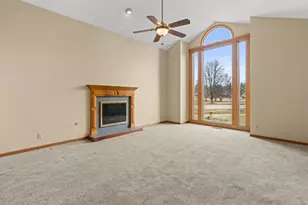 4209 Belson Ln, Crystal Lake, IL 60014 - Photo 4