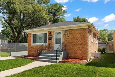 1051 Burnham Avenue, Calumet City, IL 60409 - Photo 2