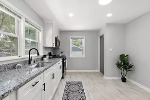 1051 Burnham Ave, Calumet City, IL 60409 - Photo 8