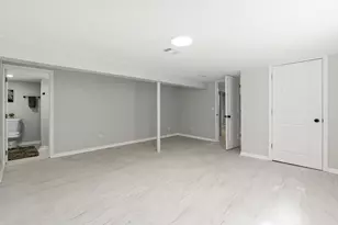 1051 Burnham Ave, Calumet City, IL 60409 - Photo 16