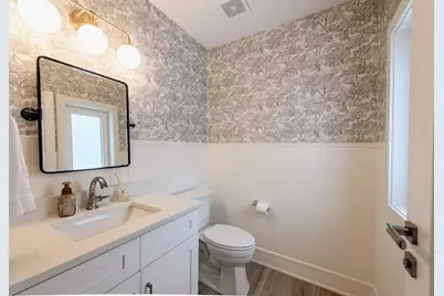 145 N Elmwood Avenue, Wood Dale, IL 60191 - Photo 18