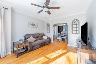 5026 W Addison St, Chicago, IL 60641 - Photo 4