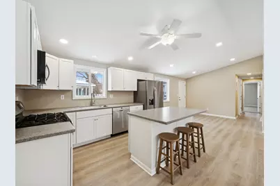 38840 N Park Avenue, Beach Park, IL 60099 - Photo 2