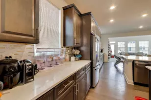 16155 S Lk Vw Rd, Plainfield, IL 60586 - Photo 8