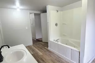 421 7th Ave W, Rochelle, IL 61068 - Photo 16