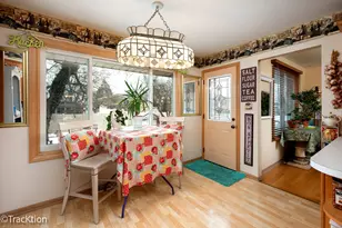 551 N Plamondon Dr, Addison, IL 60101 - Photo 6