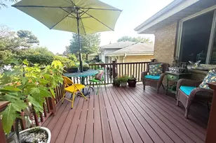 551 N Plamondon Dr, Addison, IL 60101 - Photo 22