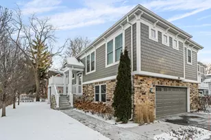 826 Chestnut St, Deerfield, IL 60015 - Photo 1