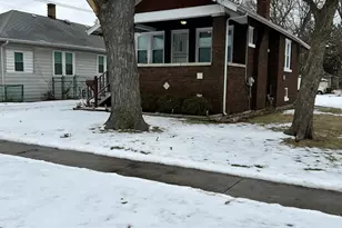 16703 Lincoln St, Hazel Crest, IL 60429 - Photo 2
