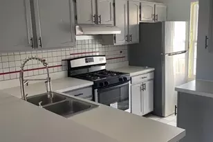 1511 Crab Tree Dr, Westmont, IL 60559 - Photo 2