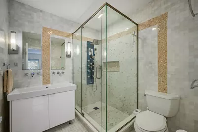 525 Berkeley Road, Riverside, IL 60546 - Photo 22