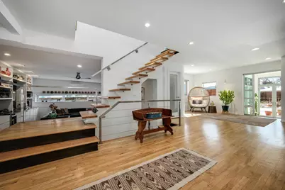 525 Berkeley Road, Riverside, IL 60546 - Photo 2