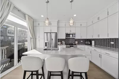 30W130 Wheeler Circle, Warrenville, IL 60563 - Photo 12