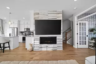 30w130 Wheeler Cir, Warrenville, IL 60563 - Photo 4