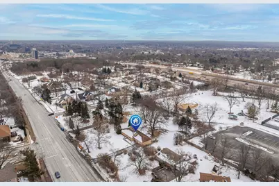 1927 Warrenville Road, Lisle, IL 60532 - Photo 40