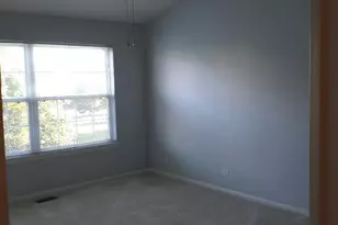 732 Silk Oak Ln, Crystal Lake, IL 60014 - Photo 10