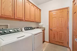 832 Mary Ct, Marengo, IL 60152 - Photo 18