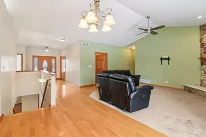 832 Mary Court, Marengo, IL 60152 - Photo 4