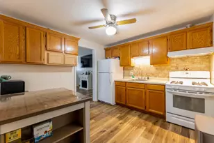 1617 Glenwood Ave, Joliet, IL 60435 - Photo 6