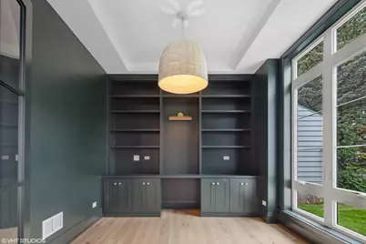 286 N Indiana Avenue, Elmhurst, IL 60126 - Photo 6