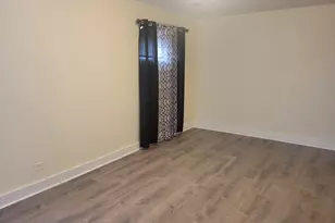 12864 S Eggleston Ave, Chicago, IL 60628 - Photo 4